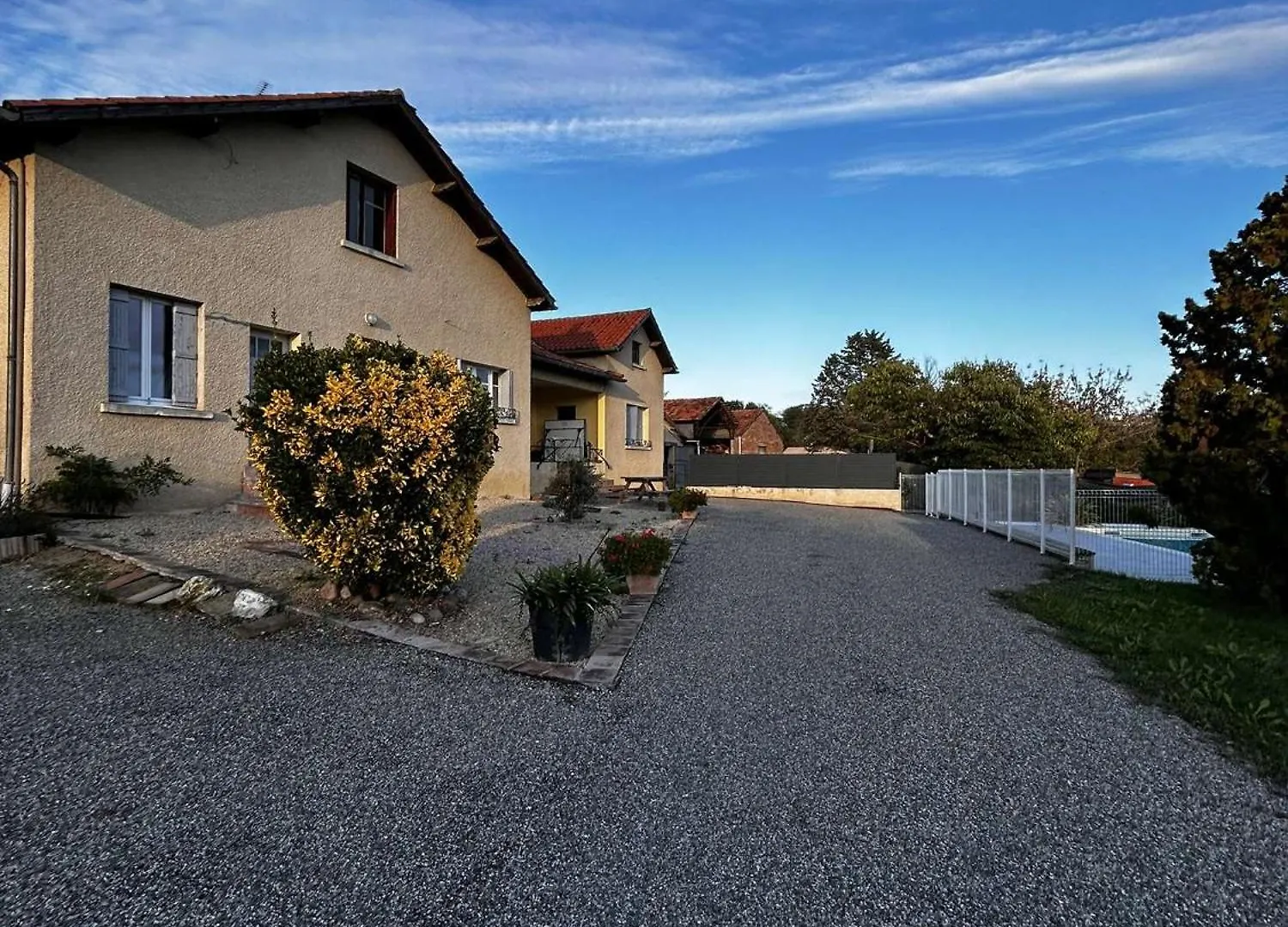 maison 10 personnes à la campagne dans une ferme fruitière uniquement à la semaine Montbarla França