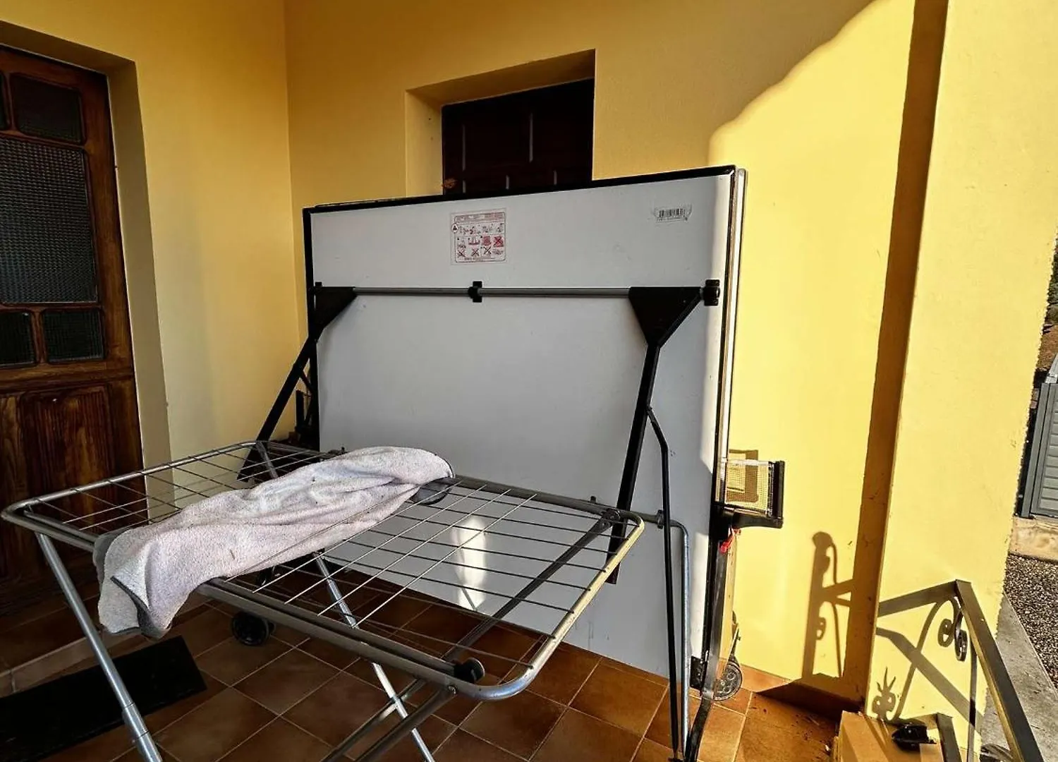 maison 10 personnes à la campagne dans une ferme fruitière uniquement à la semaine Montbarla Casa de Férias